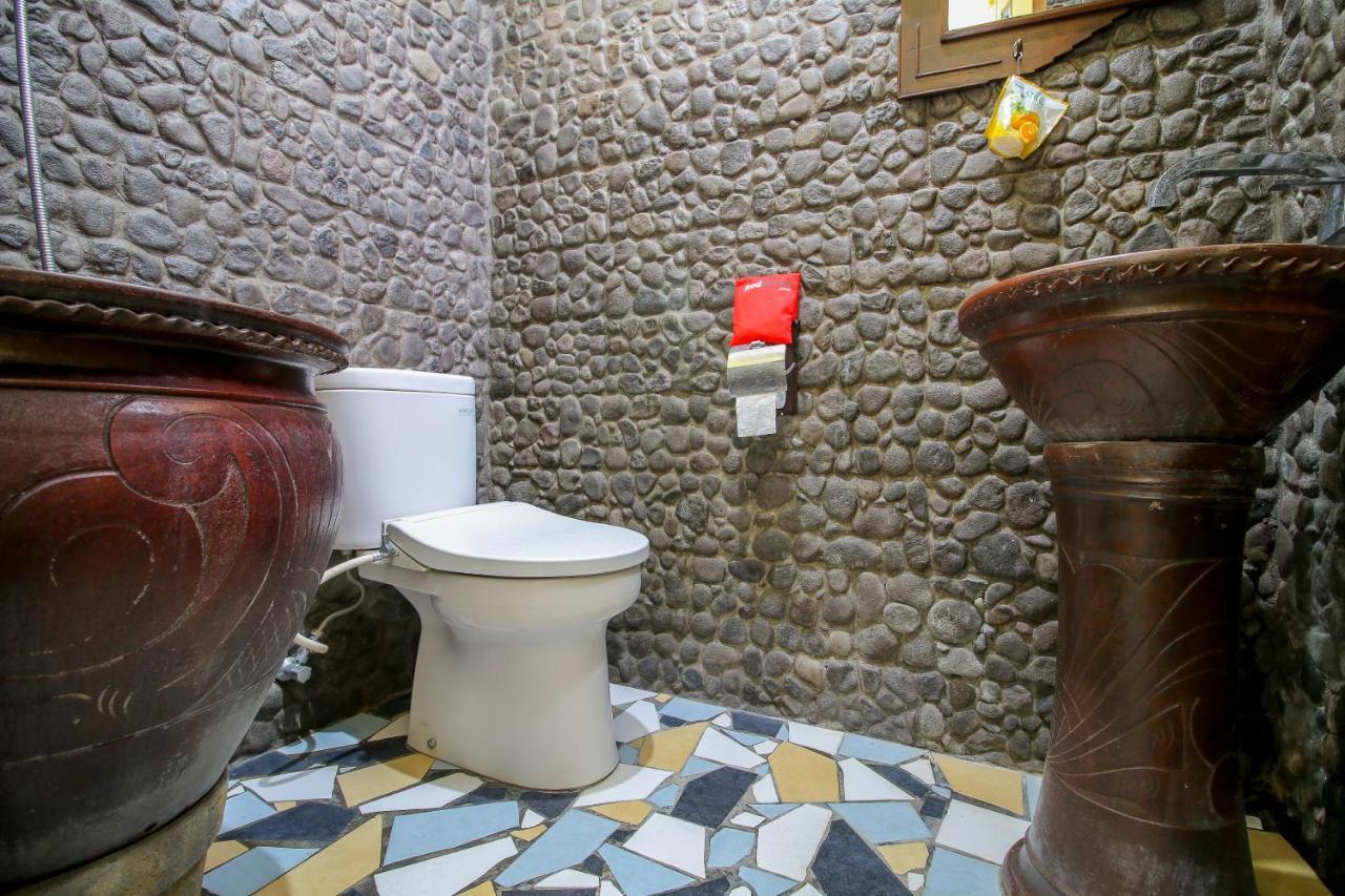 Reddoorz Plus @ Maguwo Kalasan Habitación foto